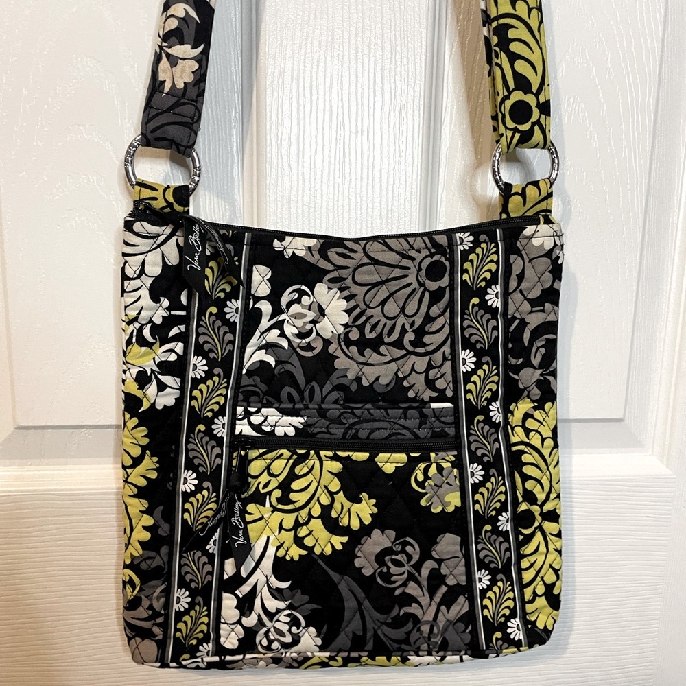 Vera Bradley crossbody bag ‘Baroque’ (2010) pattern/colors) EUC